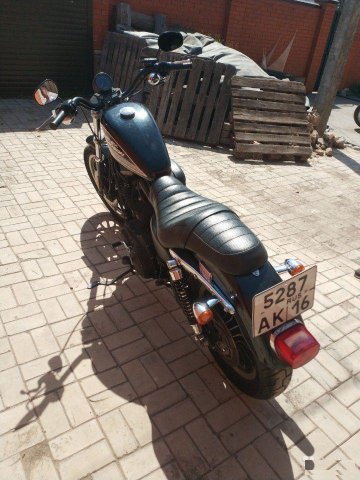 Harley Davidson Sportster 883R
