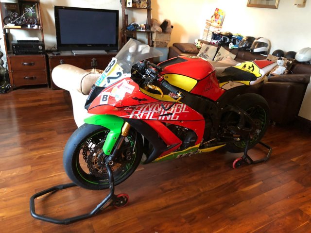 Продам Kawasaki ZX-10 Ninja