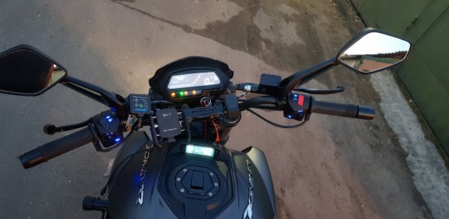 Bajaj Dominar 400UG