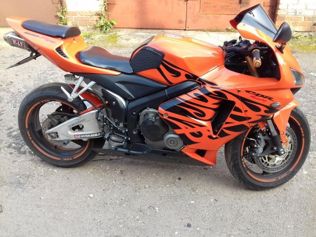 Honda cbr600гг 2005г (cbr 600 rr)