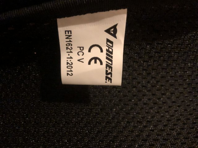Налокотники Dainese