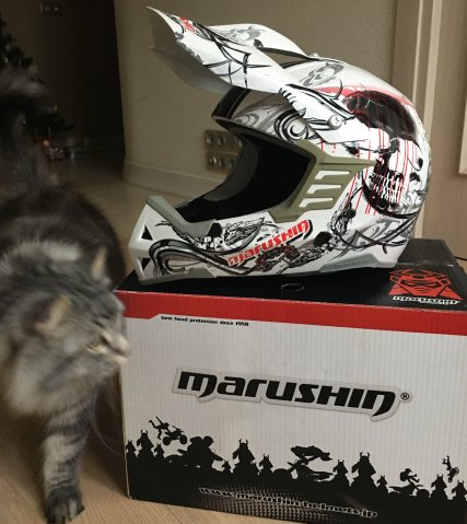 Кроссовый шлем MARUSHIN
