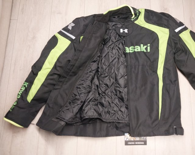 Мотокуртка, защита в комплекте