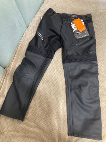 Кожаные новые мотоштаны Icon Contra 2 leather ( размер M)