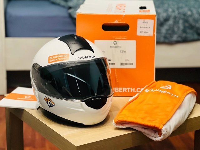 Мотоциклетный шлем Schuberth C3 basic white + гарнитура Sena