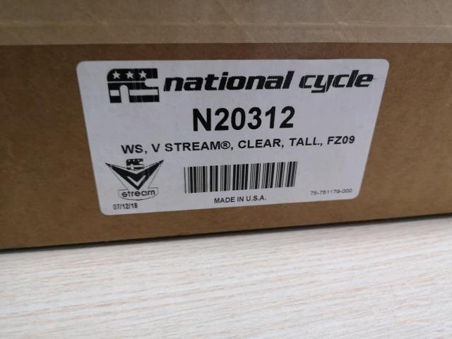 Ветровое стекло на мотоцикл yamaha MT-09 National