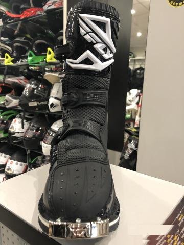 Fly Racing кроссовые
