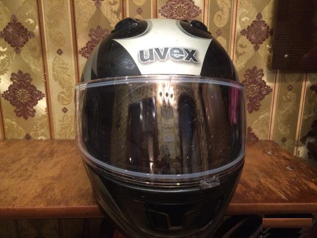Шлем мотоциклетный Uvex Boss-4000