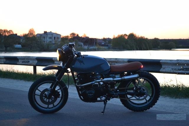 Suzuki GSX 400 E Katana