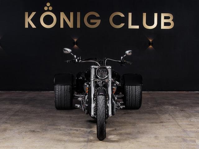 Suzuki Boulevard C109R