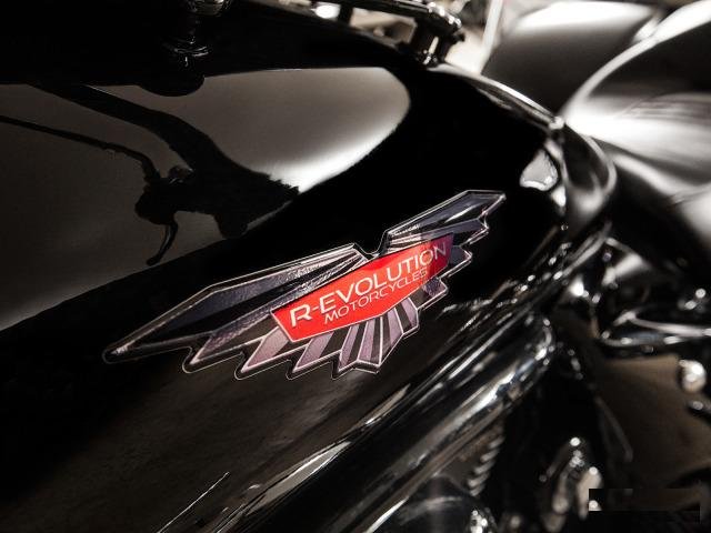 Suzuki Boulevard C109R