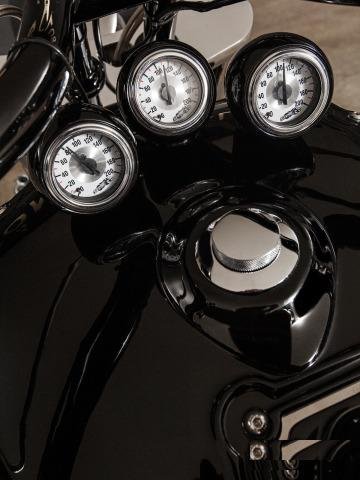 Suzuki Boulevard C109R