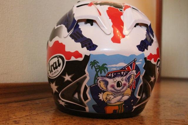 Продам шлем Arai