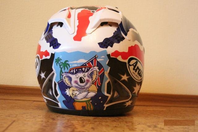 Продам шлем Arai