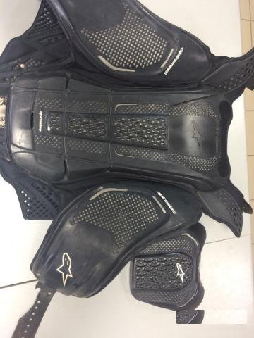 Моточерепаха защита alpinestars A8 body armour