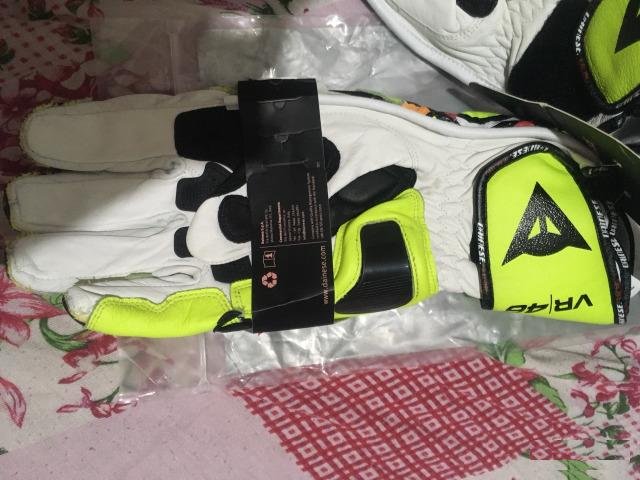 Мото перчатки dainese vr46 replica новые есть ещё