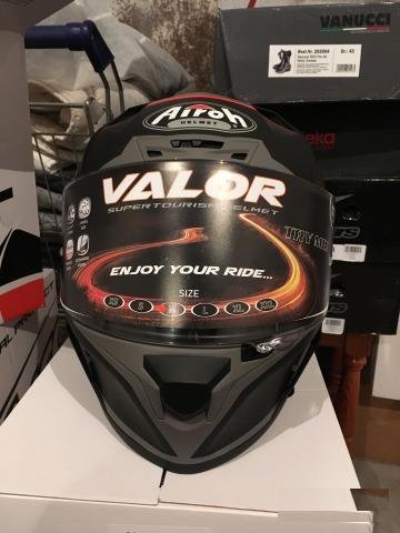 Мотошлем Airoh Valor