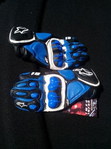 Перчатки Revit и Alpinestars