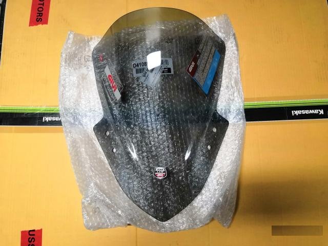 Ветровое стекло kawasaki ninja 300 (13-08) givi