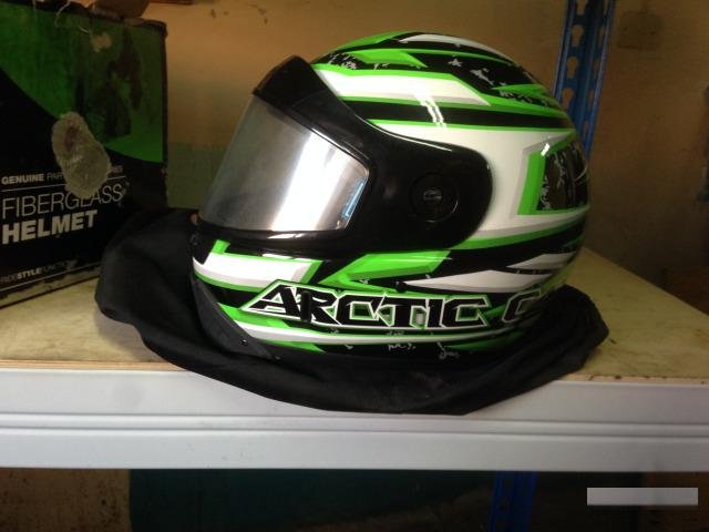 Шлем ArcticCat США новый XL мотошлем 3 шт