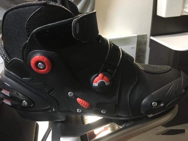 Продам мотоботы sidi