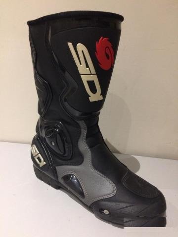 Мотоботы sidi