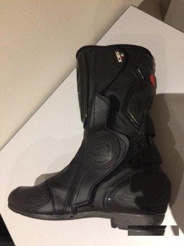 Мотоботы sidi