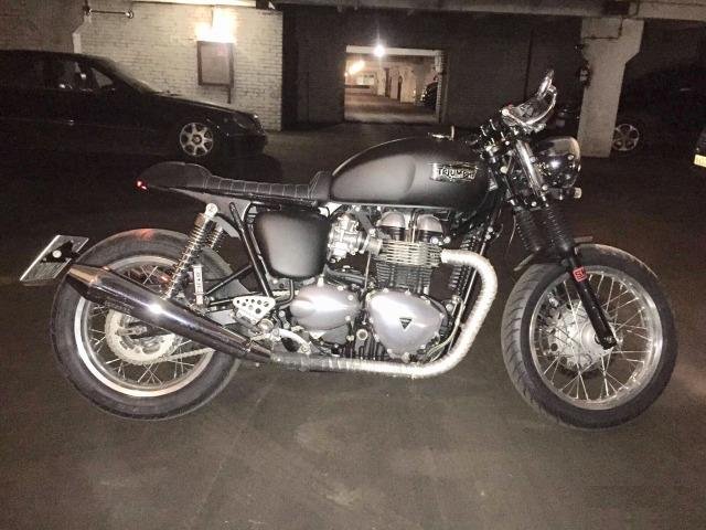 Cafe Racer Triumph Thruxton продам
