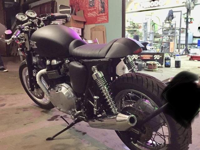 Cafe Racer Triumph Thruxton продам