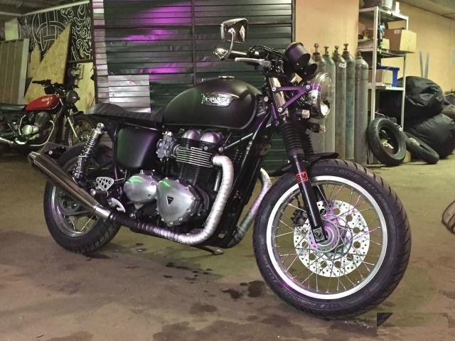 Cafe Racer Triumph Thruxton продам