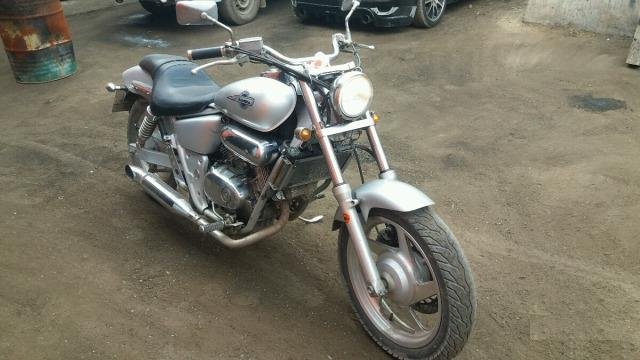 Мотоцикл Honda VT 250 CR magna