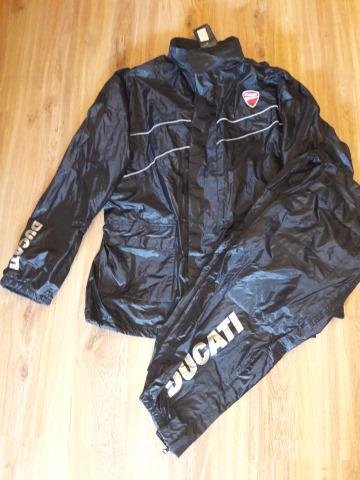 Костюм-дождевик Ducati