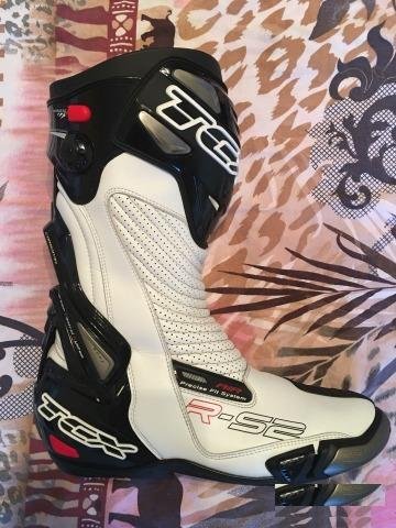 Продам мото ботинки TCX R-S2 Evo бело-чёрные