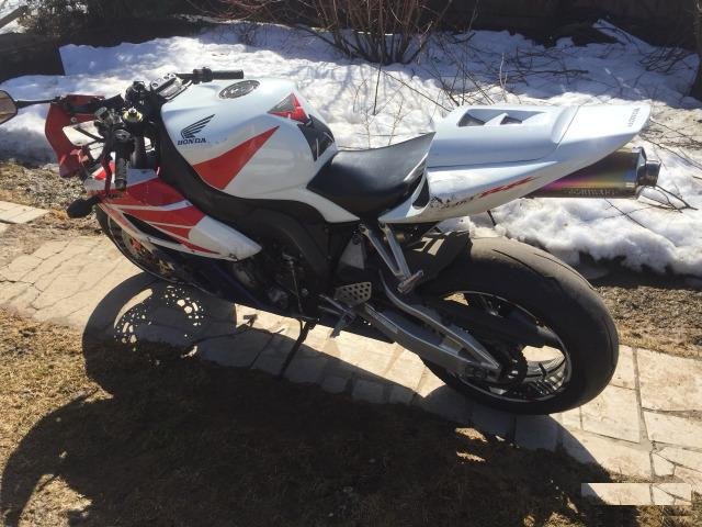 Honda CBR1000rr 04-07 разбор
