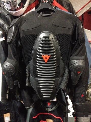 Черепаха Dainese Light Wave Jacket 1