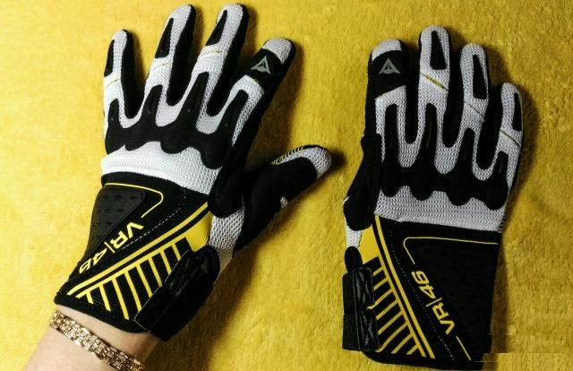 Перчатки Dainese VR 46 оригинал р.7-7,5