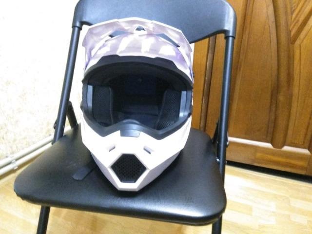 Кроссовый шлем