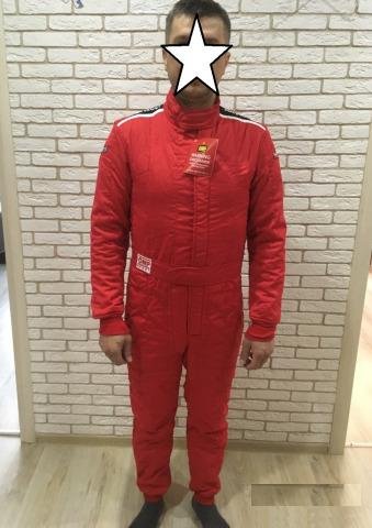 Продам новый комбинезон для автоспорта