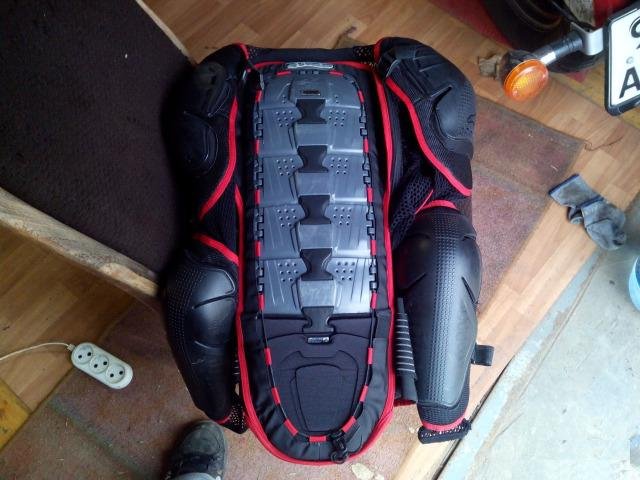 Черепаха Alpinestars bionic jacket
