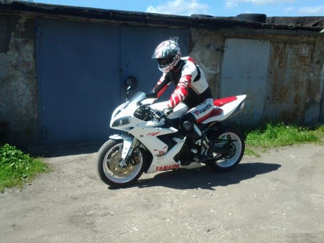 Мотокостюм dainese