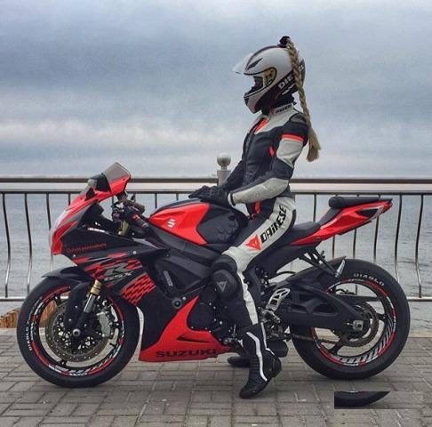 Женский раздельный мотокомбенизон dainese