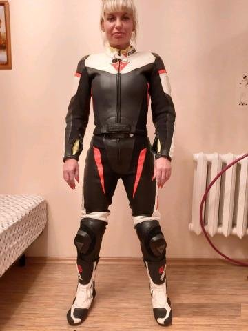 Женский раздельный мотокомбенизон dainese