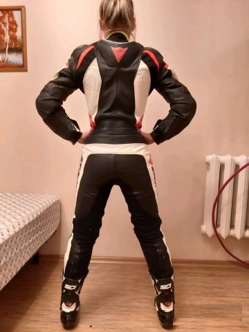 Женский раздельный мотокомбенизон dainese