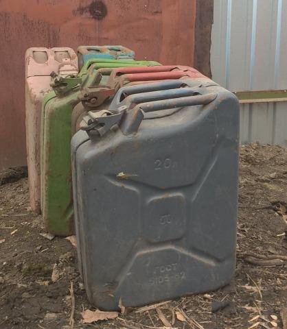 Канистры под нефтепродукты