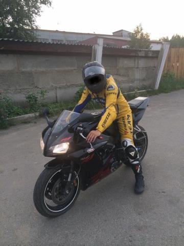 Мотокостюм