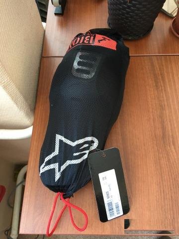 Alpinestars шарнирная защита коленей