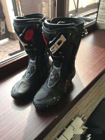 Высокие мотоботы sidi