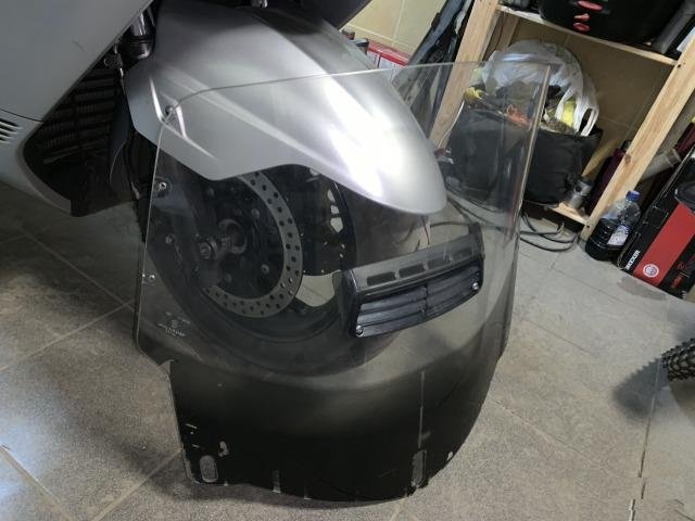 Стекло ветровое Honda GL1800