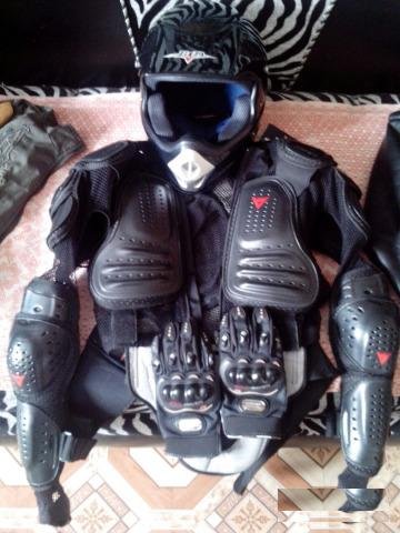 Продам черепаху Черепаха Dainese Jacket Wave Pro
