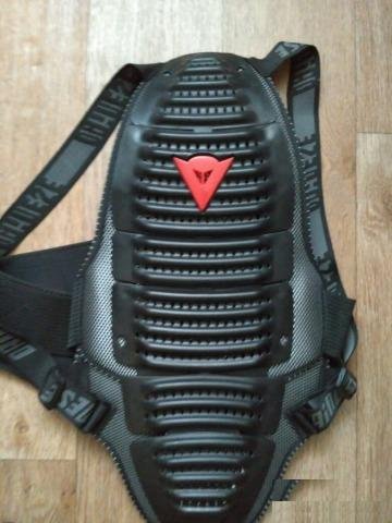 Защита спины Dainese